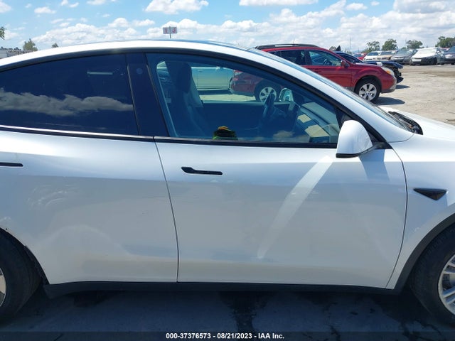 5YJYGDED2MF132511 Tesla Model Y Standard Range