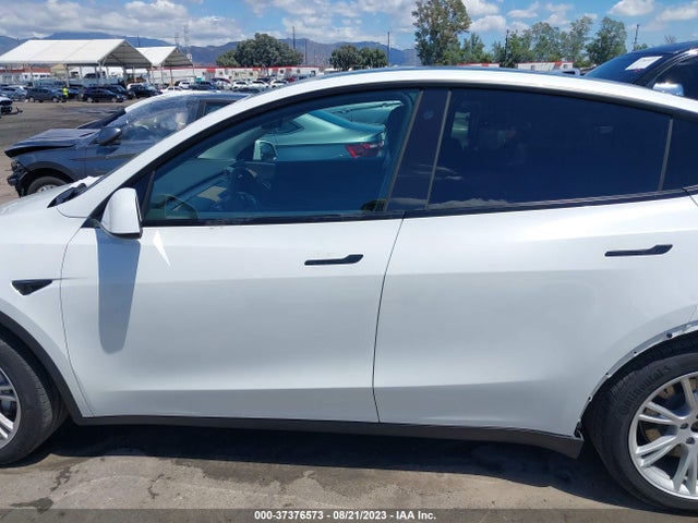 5YJYGDED2MF132511 Tesla Model Y Standard Range