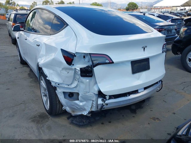 5YJYGDED2MF132511 Tesla Model Y Standard Range