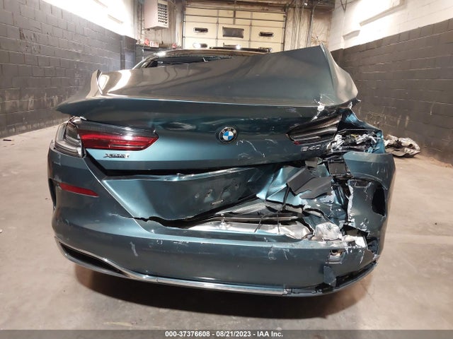 BMW 8 Series 840i 2021 WBAGV4C09MCF03503 Image 16