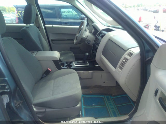2011 FORD ESCAPE XLS VIN: 1FMCU9C75BKC60573