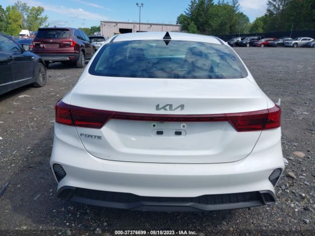 3KPF24AD5PE628313 KIA Forte Lxs