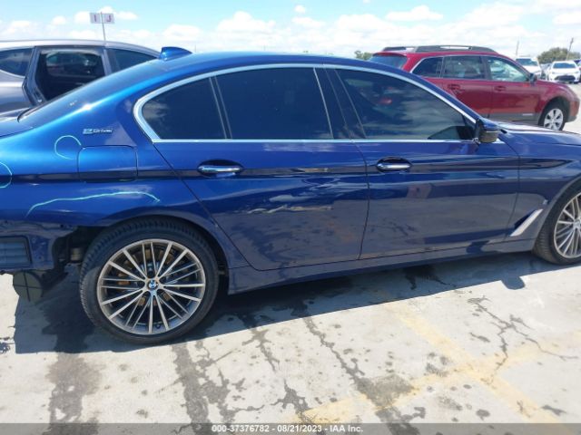 WBAJA9C53JB251899 BMW 5 Series 530e Iperformance