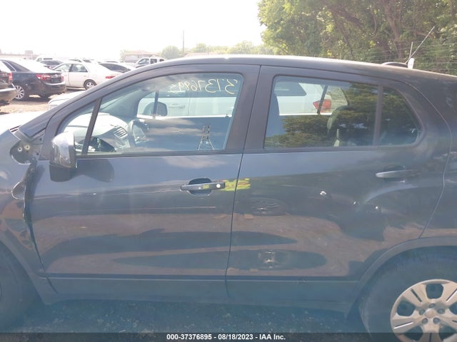 Chevrolet TRAX LS 2016 3GNCJKSB1GL158615 Image 14