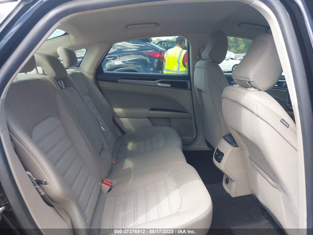 2020 FORD FUSION SE VIN: 3FA6P0HD6LR121980