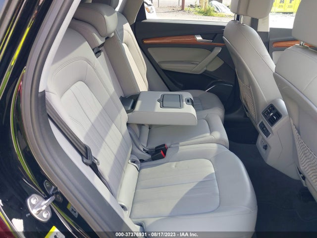 WA1BAAFYXM2105898 Audi Q5 Premium Plus