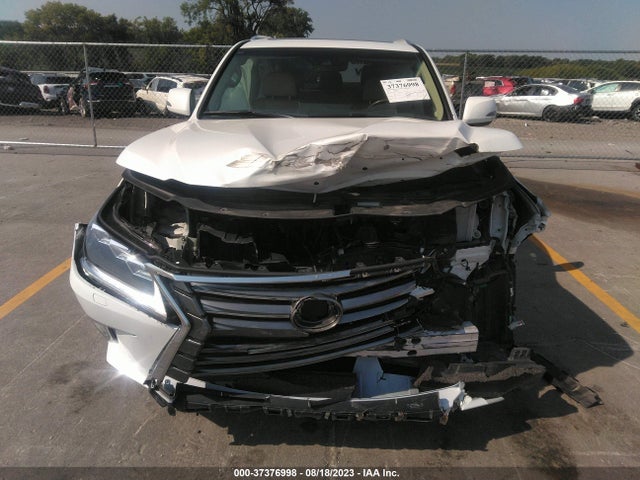 2017 Lexus LX, VIN: JTJHY7AX8H4226742