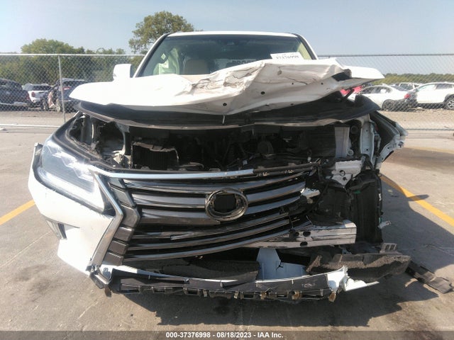 2017 Lexus LX, VIN: JTJHY7AX8H4226742