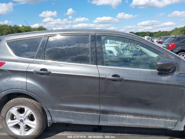 1FMCU9GX2FUC28457 Ford ESCAPE SE