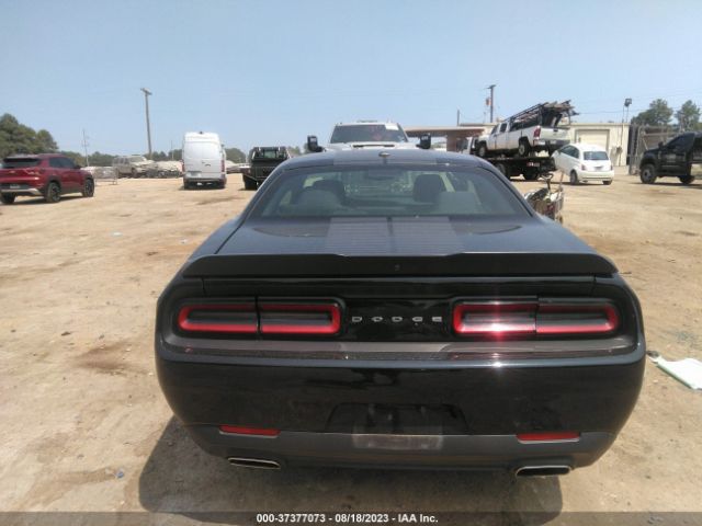 2C3CDZAG1KH702297 Dodge Challenger Sxt