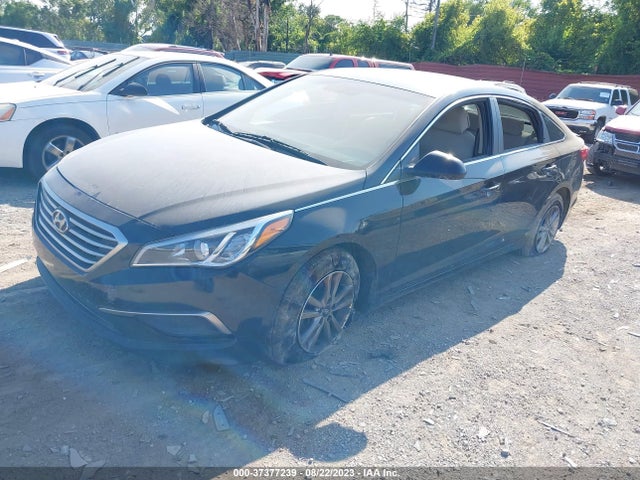 Hyundai SONATA SE 2017 5NPE24AF8HH479180 Image 2