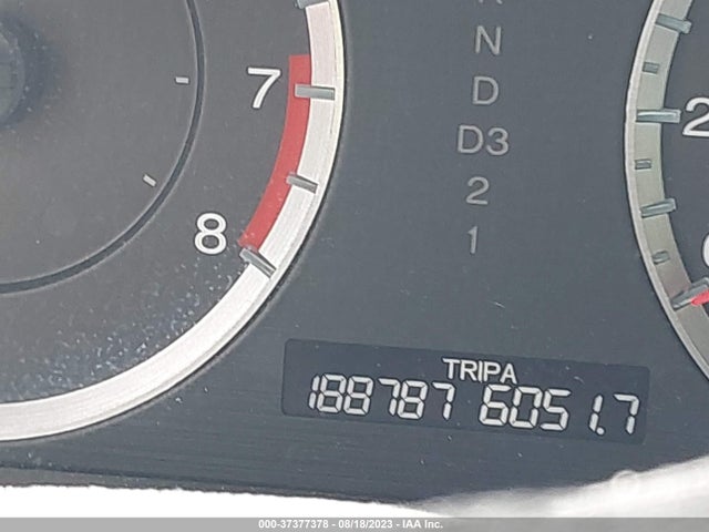 2009 HONDA ACCORD SDN EX-L VIN: 1HGCP36829A024106