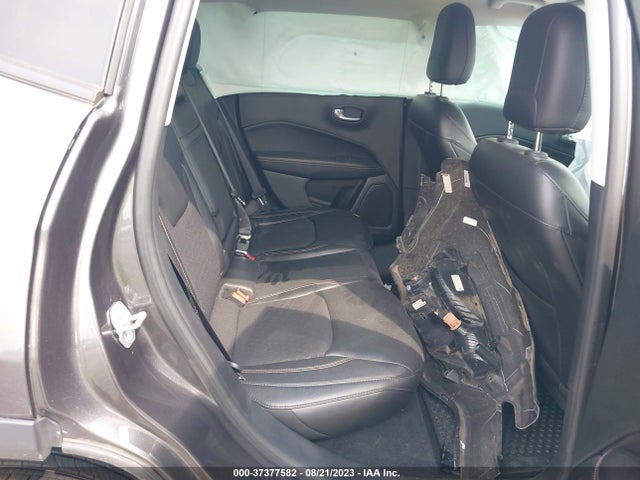 Jeep Compass Latitude 2018 3C4NJDBB3JT481102 Image 8
