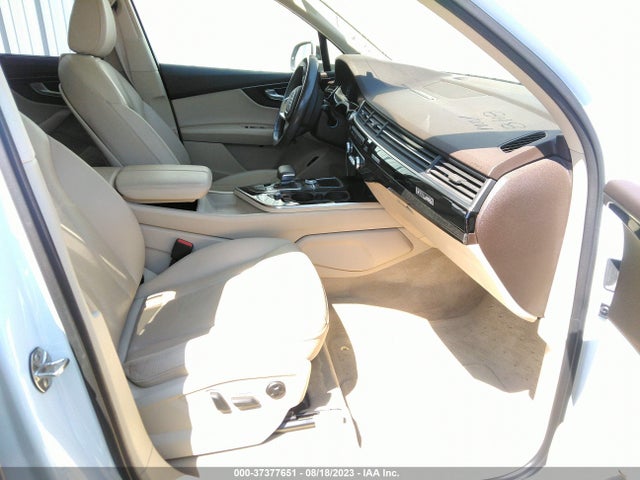 WA1LAAF7XJD029904 Audi Q7 Premium Plus