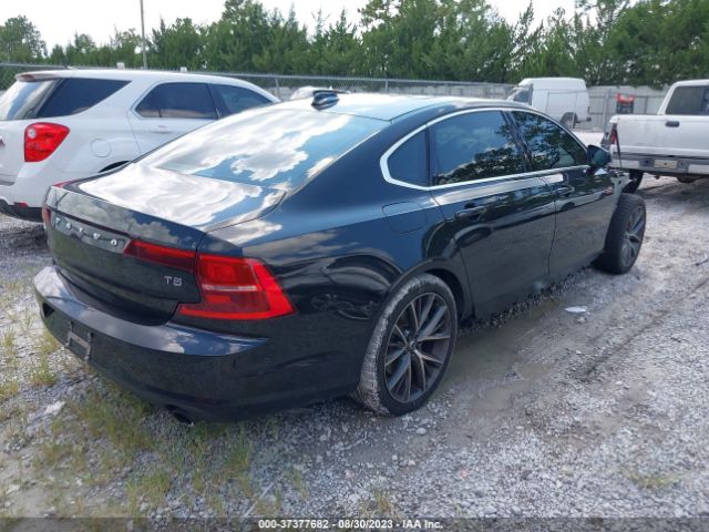 LVY982AK7JP005211 Volvo S90 Momentum