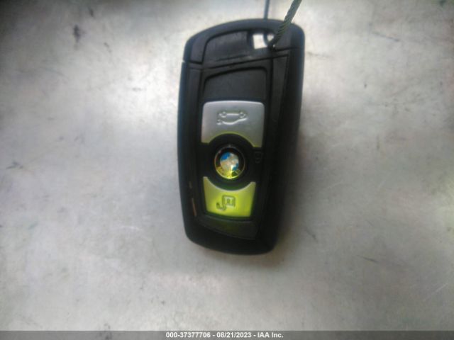 WBA3B1C5XEK132518 BMW 3 Series 320i