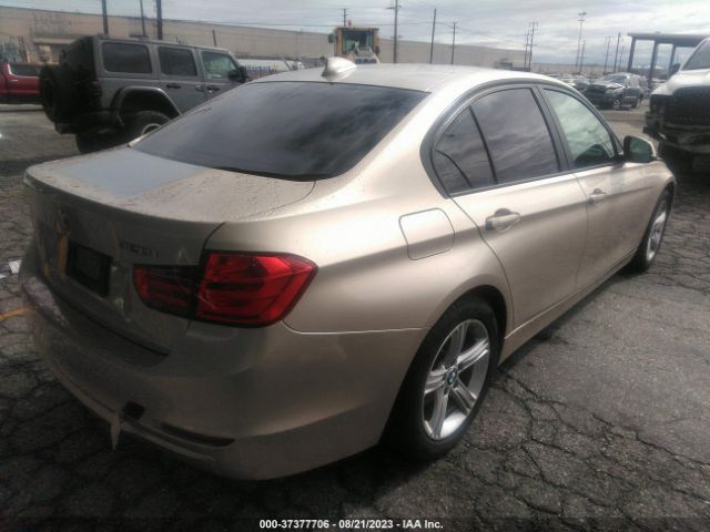 WBA3B1C5XEK132518 BMW 3 Series 320i