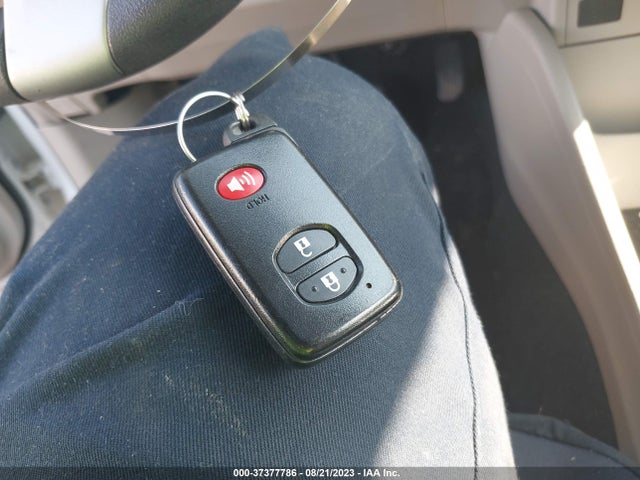 2012 TOYOTA PRIUS V TWO/THREE/FIVE VIN: JTDZN3EU5C3101091