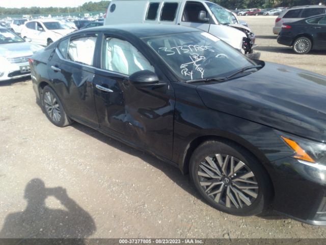 1N4BL4DV3PN410520 Nissan Altima 2.5 Sv