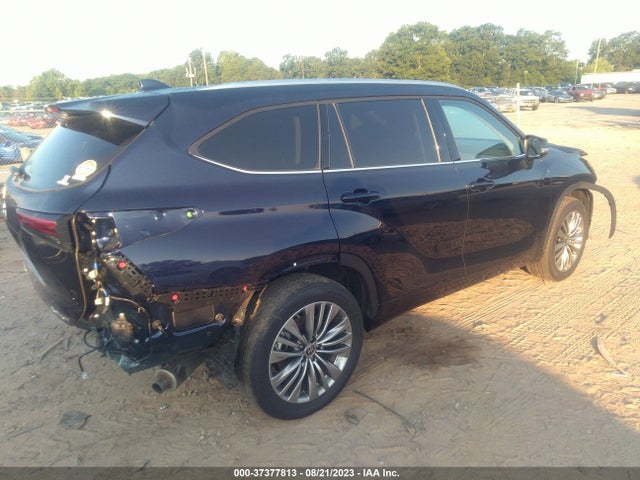 Toyota Highlander Platinum 2021 5TDFZRAH9MS047359 Image 4