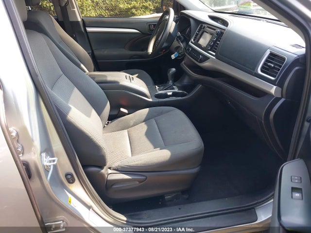 Toyota Highlander Le 2019 5TDZZRFHXKS304676 Image 12