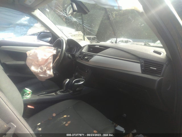 2015 BMW X1 XDRIVE28I VIN: WBAVL1C53FVY30409