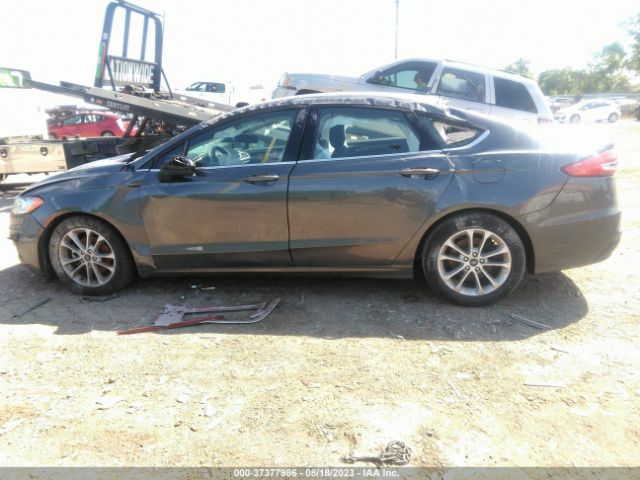 3FA6P0HD5LR147289 Ford FUSION SE