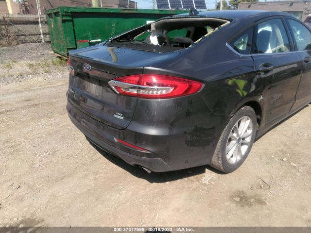 3FA6P0HD5LR147289 Ford FUSION SE