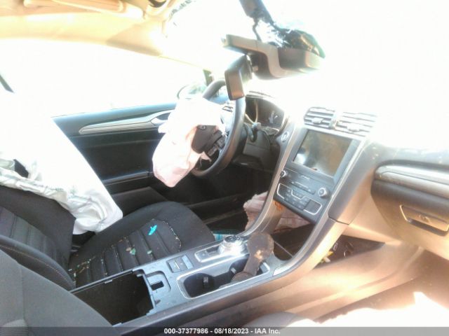3FA6P0HD5LR147289 Ford FUSION SE