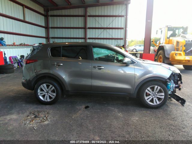 KNDPMCAC9H7033286 KIA Sportage Lx