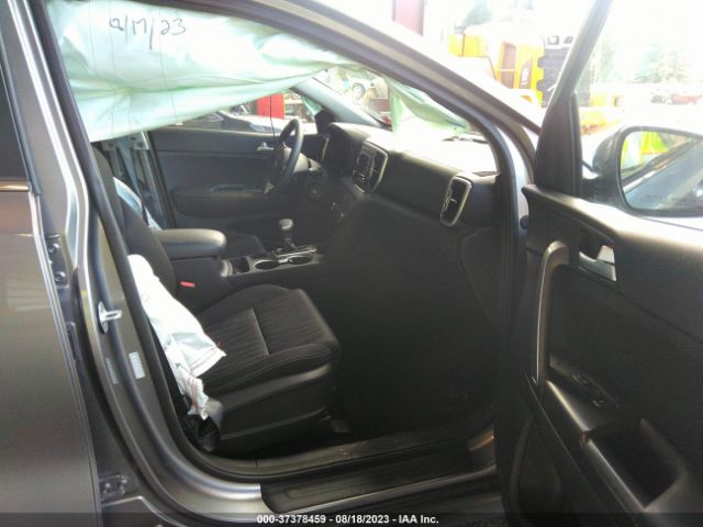 KNDPMCAC9H7033286 KIA Sportage Lx