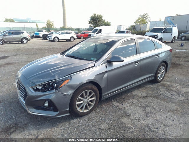Hyundai SONATA SE 2018 5NPE24AF8JH618603 Image 2