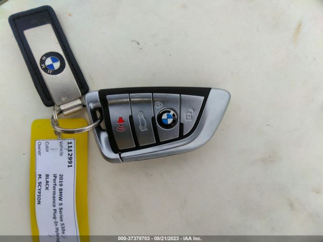 WBAJA9C55KB393804 BMW 5 Series 530e Iperformance