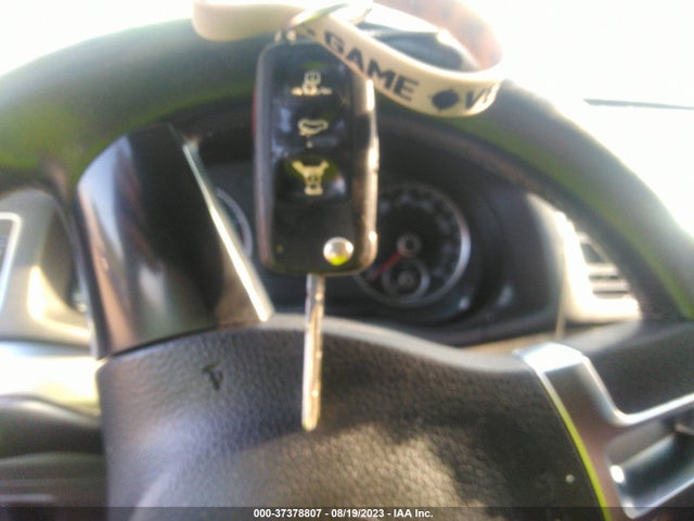 1VWAT7A35FC039782 Volkswagen Passat 1.8t Wolfsburg Ed