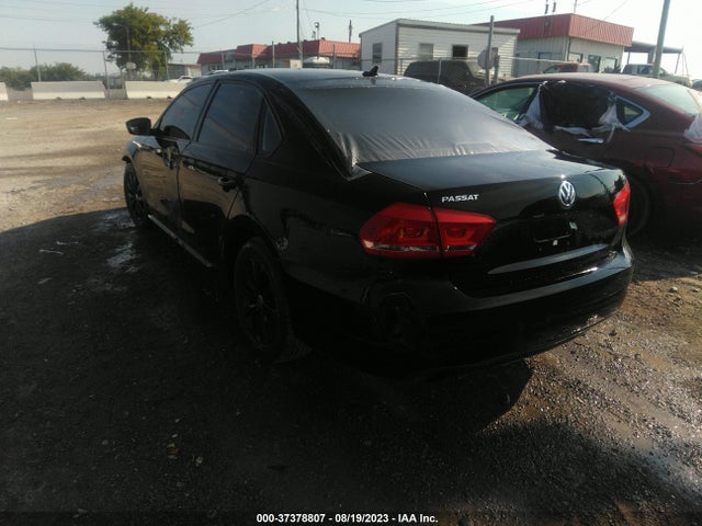 1VWAT7A35FC039782 Volkswagen Passat 1.8t Wolfsburg Ed