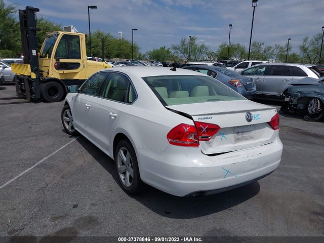 1VWAT7A3XEC055782 Volkswagen Passat Wolfsburg Ed