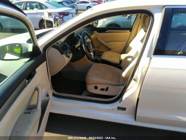 1VWAT7A3XEC055782 Volkswagen Passat Wolfsburg Ed