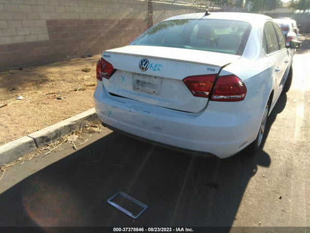 1VWAT7A3XEC055782 Volkswagen Passat Wolfsburg Ed