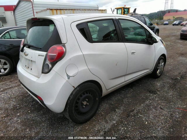 Chevrolet Spark Lt 2014 KL8CD6S97EC512577 Image 4