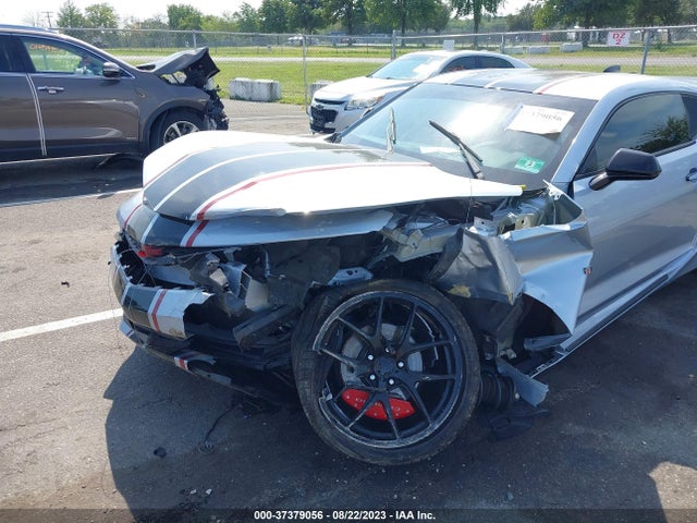 Chevrolet Camaro 1lt 2018 1G1FB1RX2J0122105 Image 6