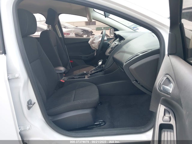 1FADP3F23HL328665 Ford FOCUS SE