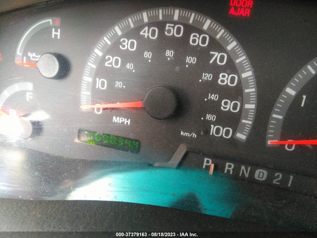 2001 FORD EXPEDITION XLT VIN: 1FMRU15W61LA89910