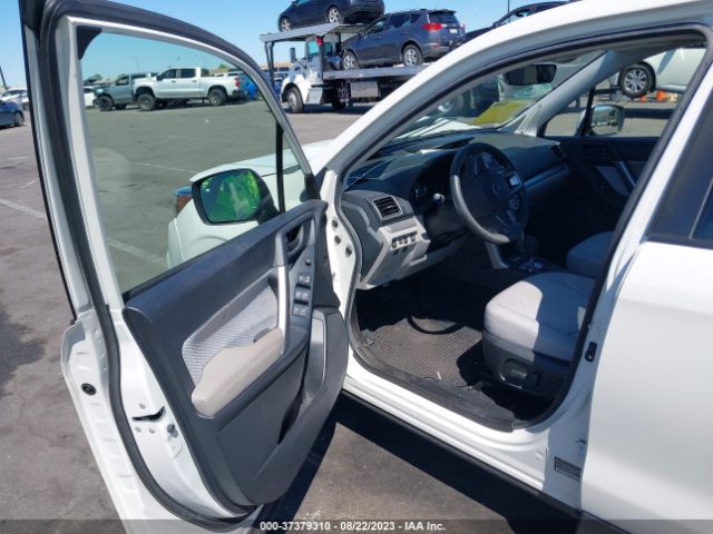 JF2SJAGC5JH450761 Subaru Forester Premium