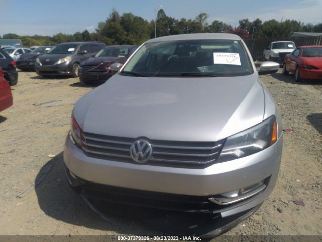 1VWAT7A31FC115904 Volkswagen Passat 1.8t Limited Edition