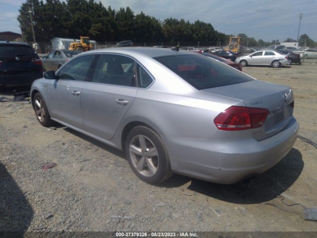1VWAT7A31FC115904 Volkswagen Passat 1.8t Limited Edition