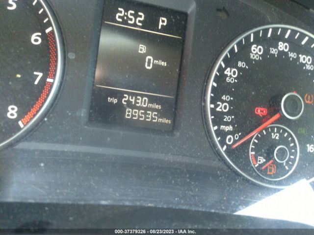 1VWAT7A31FC115904 Volkswagen Passat 1.8t Limited Edition