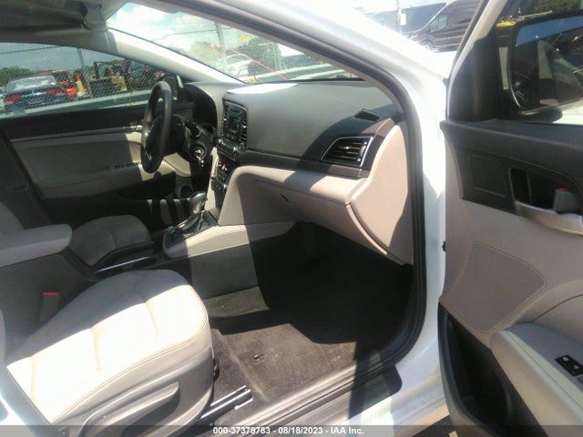 Hyundai ELANTRA SE 2017 5NPD74LF5HH209639 Image 11