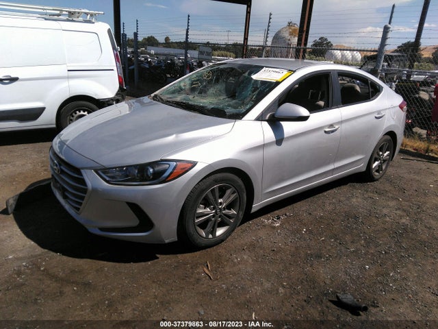 Hyundai ELANTRA SEL 2018 5NPD84LF0JH306637 Image 2
