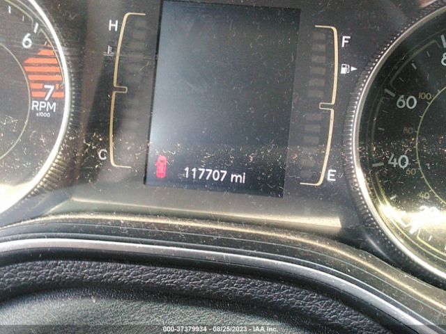 1C4PJLCB6KD215288 Jeep Cherokee Latitude