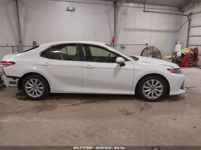 2018 TOYOTA CAMRY LE/SE/XLE/L VIN: JTNB11HK0J3033626
